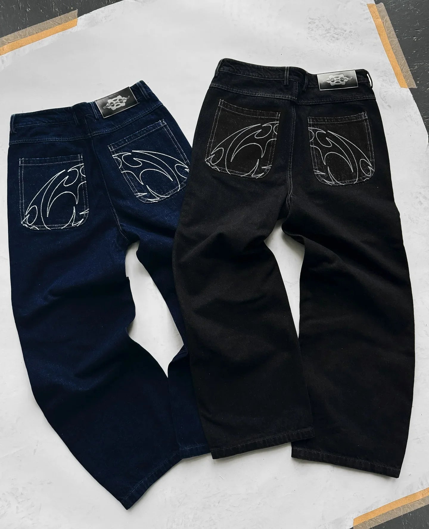 2024 New American Retro Ornaments Embroidered Baggy Black Jeans Men Women Y2K Gothic Hip-hop Straight Denim Pants Streetwear Royal Drip